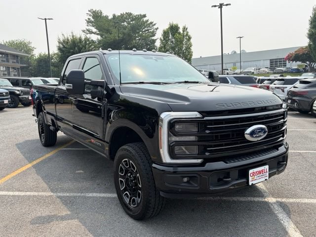 Used 2025 Ford F350 Platinum w/ FX4 Off-Road Package AWD/4WD image 2