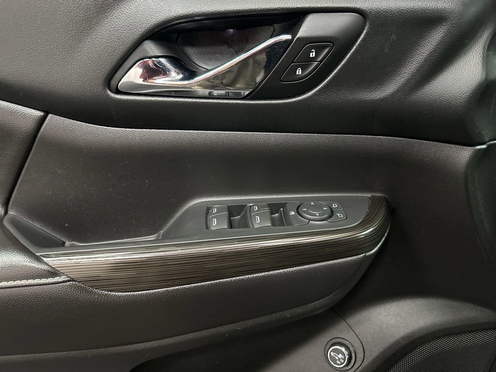 Used 2017 GMC Acadia SLT image 18