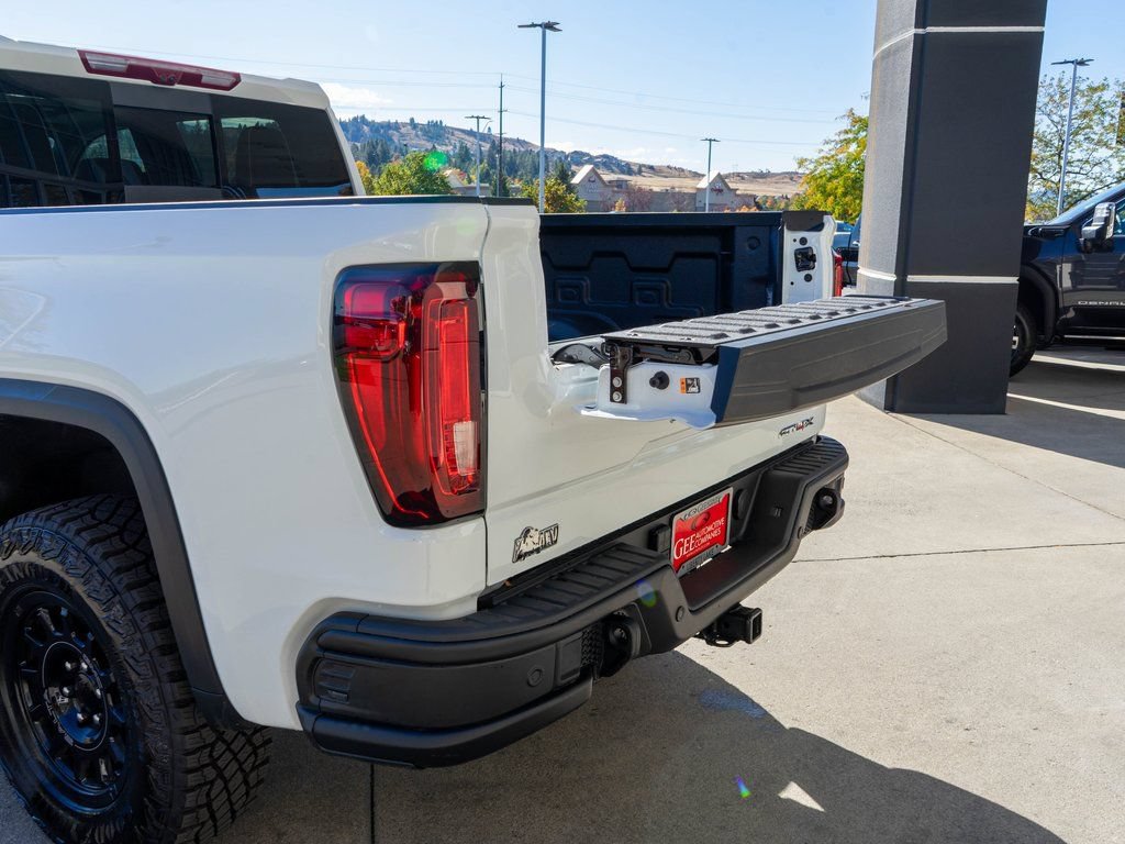 Used 2026 GMC Sierra 1500 AT4X w/ AT4X AEV Edition AWD/4WD image 36