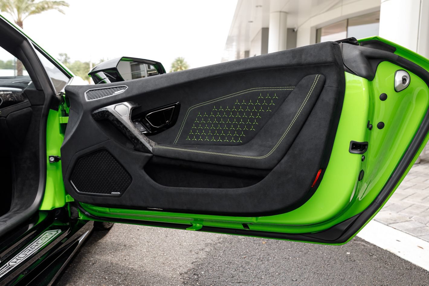 Used 2018 Lamborghini Huracan Performante AWD/4WD image 52