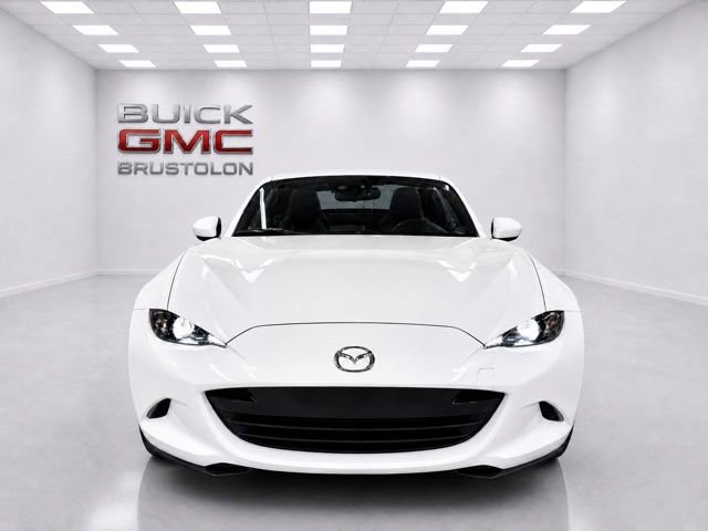 Used 2020 MAZDA MX-5 Miata RF Grand Touring RWD image 2