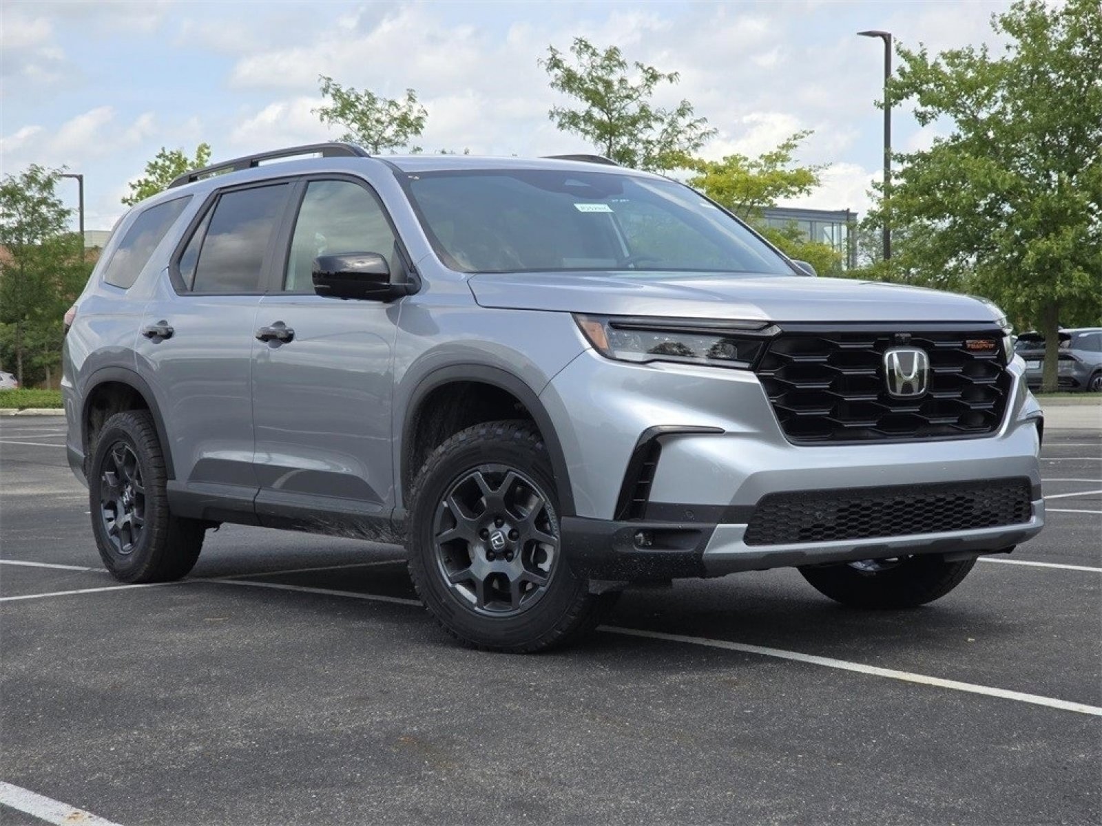 New 2025 Honda Pilot TrailSport image 2