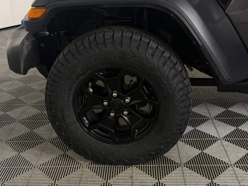 Used 2023 Jeep Wrangler Unlimited w/ Cold Weather Group AWD/4WD image 11