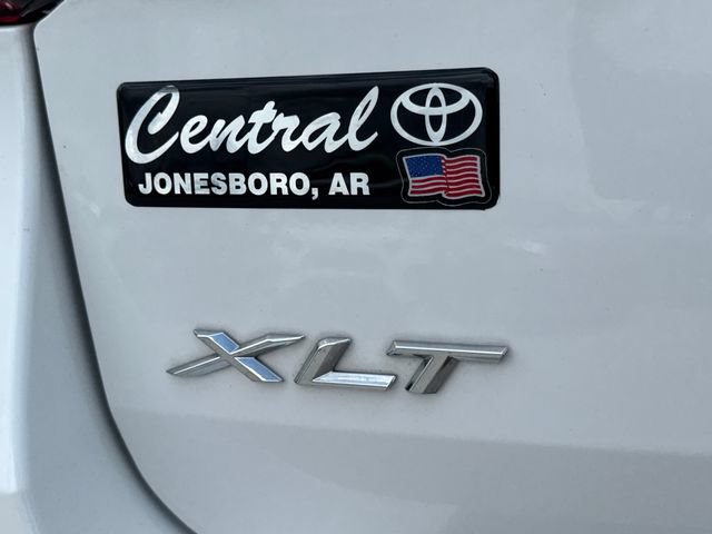 Used 2022 Ford Explorer XLT w/ Equipment Group 202A RWD image 6