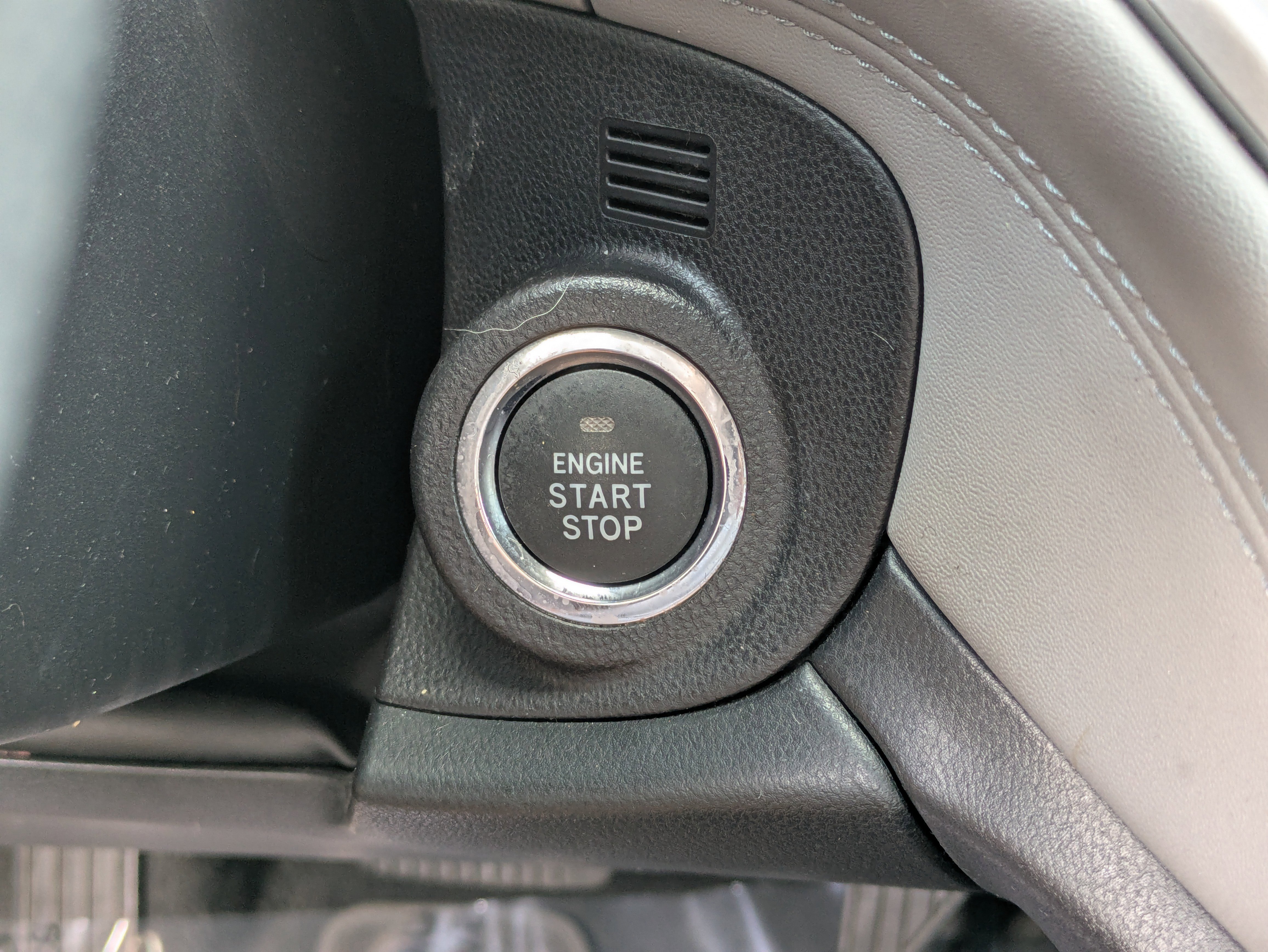 Used 2022 Subaru Outback Premium image 29