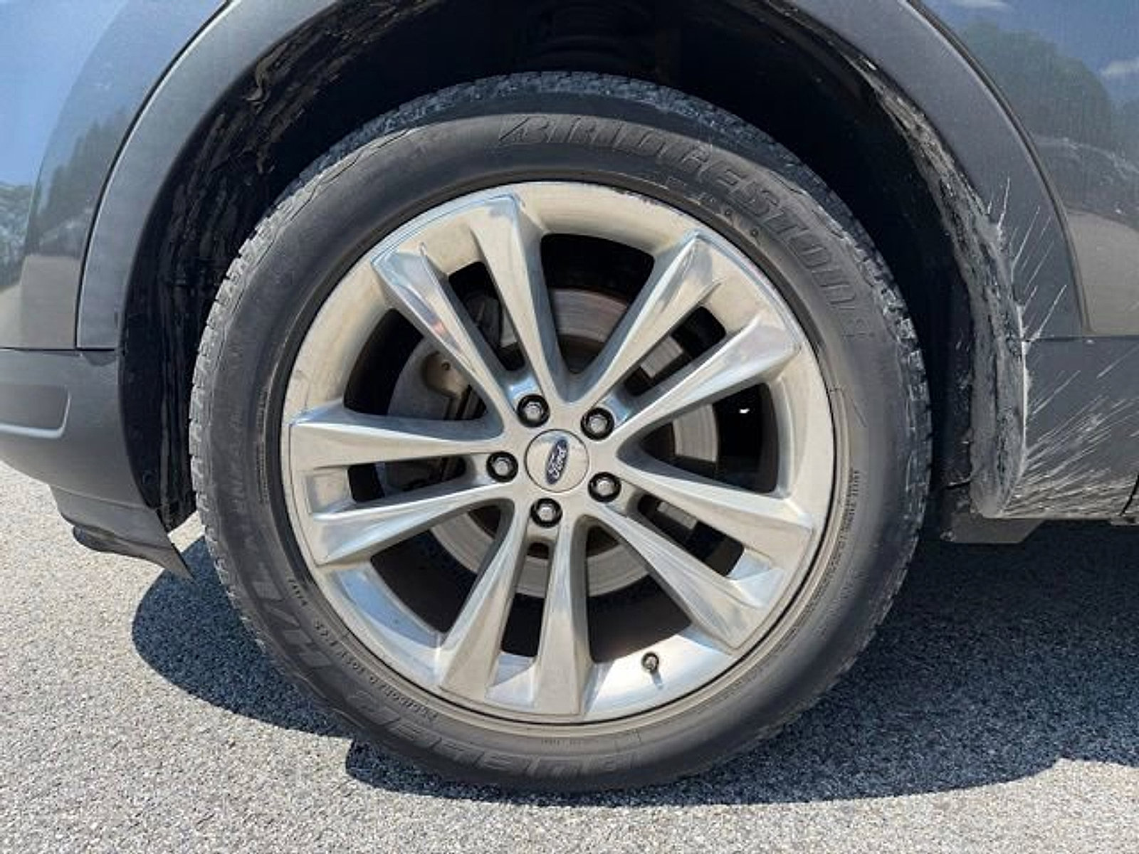 Used 2018 Ford Explorer XLT w/ Equipment Group 202A AWD/4WD image 22