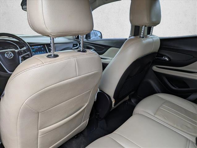 Used 2021 Buick Encore Preferred image 24