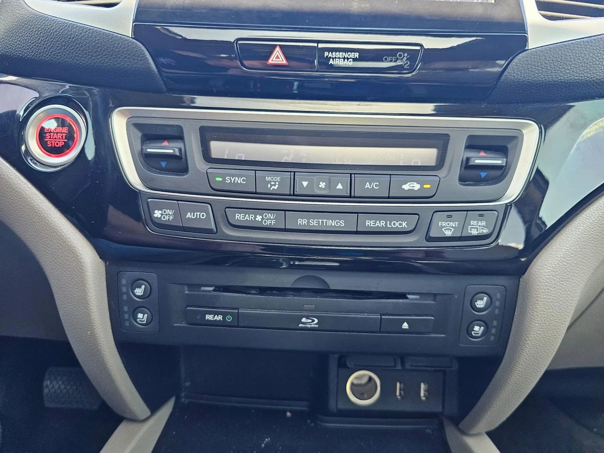 Used 2016 Honda Pilot Elite image 34