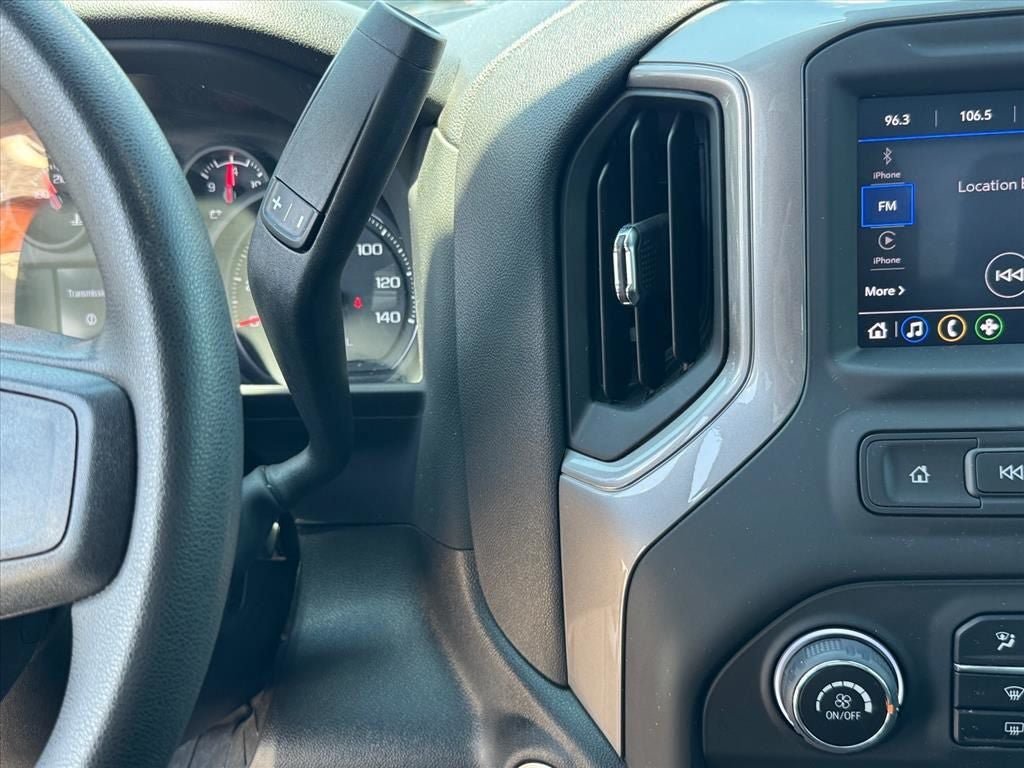Used 2024 Chevrolet Silverado 1500 Custom Trail Boss w/ Turbomax Blackout Package AWD/4WD image 27