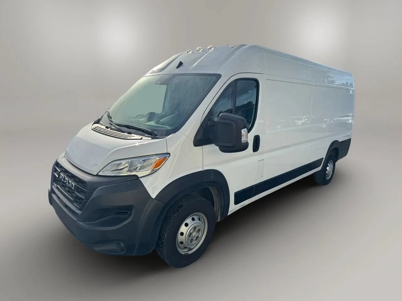 Used 2023 RAM ProMaster 3500 FWD image 3