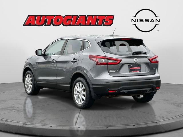 Used 2022 Nissan Rogue Sport S image 5