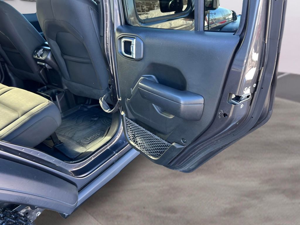 Used 2020 Jeep Wrangler Unlimited Willys image 19