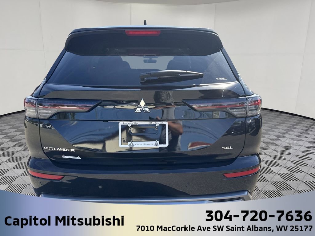 New 2025 Mitsubishi Outlander SEL image 6