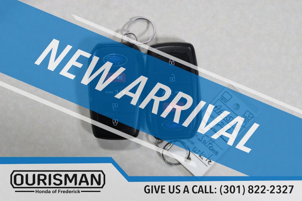 Used 2024 Subaru Solterra AWD/4WD image 32