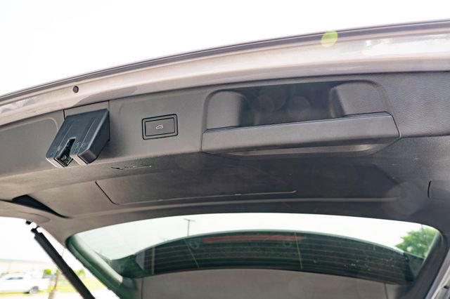 Certified 2025 Volkswagen Atlas SE FWD image 37