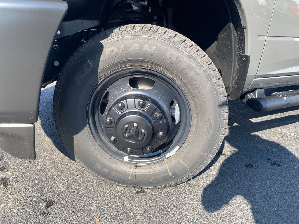 New 2027 RAM 3500 Tradesman AWD/4WD image 9