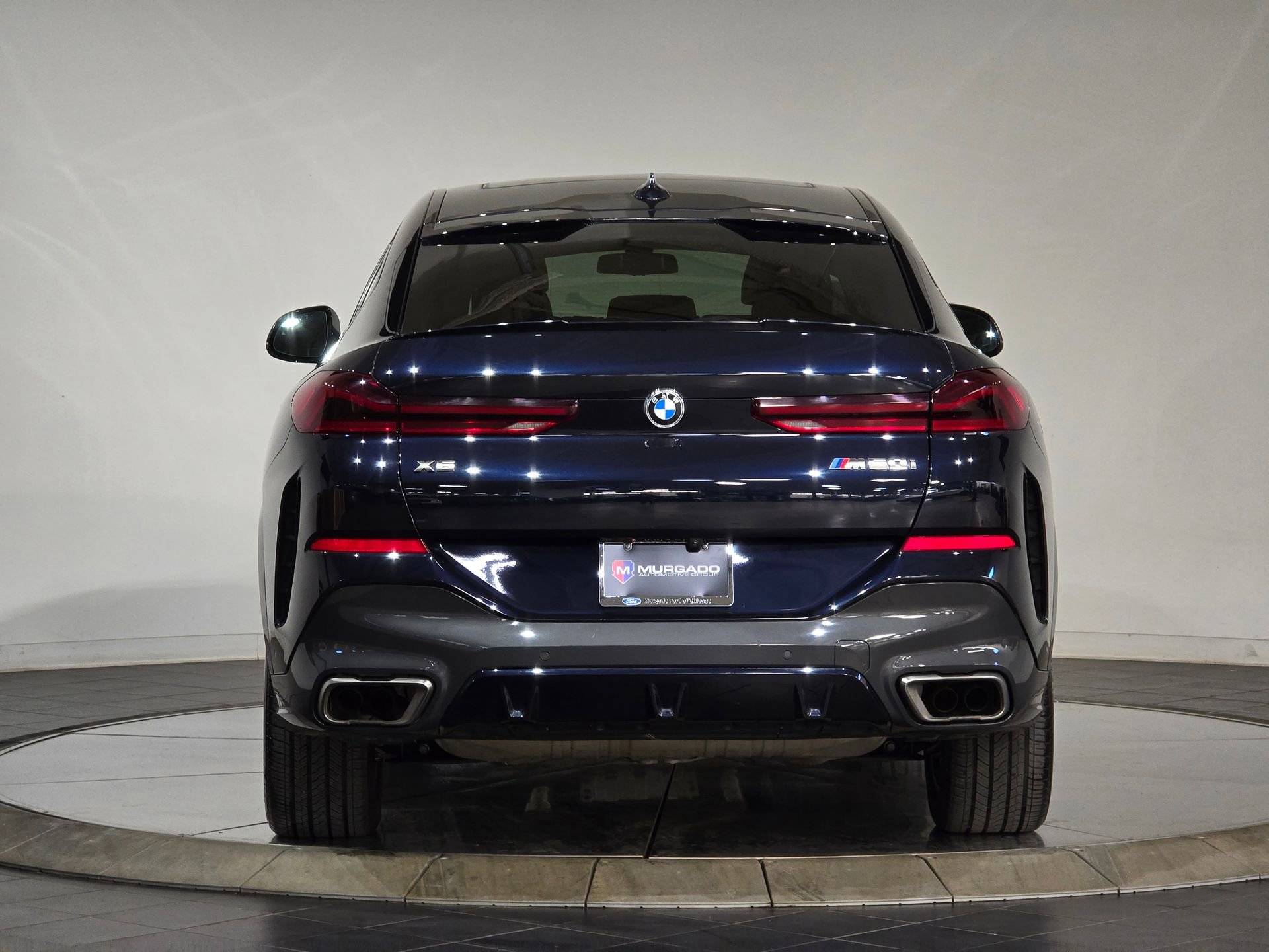 Used 2023 BMW X6 M50i w/ Parking Assistance Package image 10