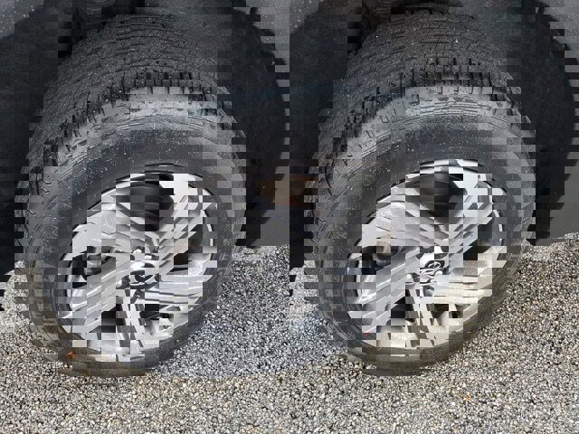 Used 2023 Hyundai Santa Fe SEL FWD image 9