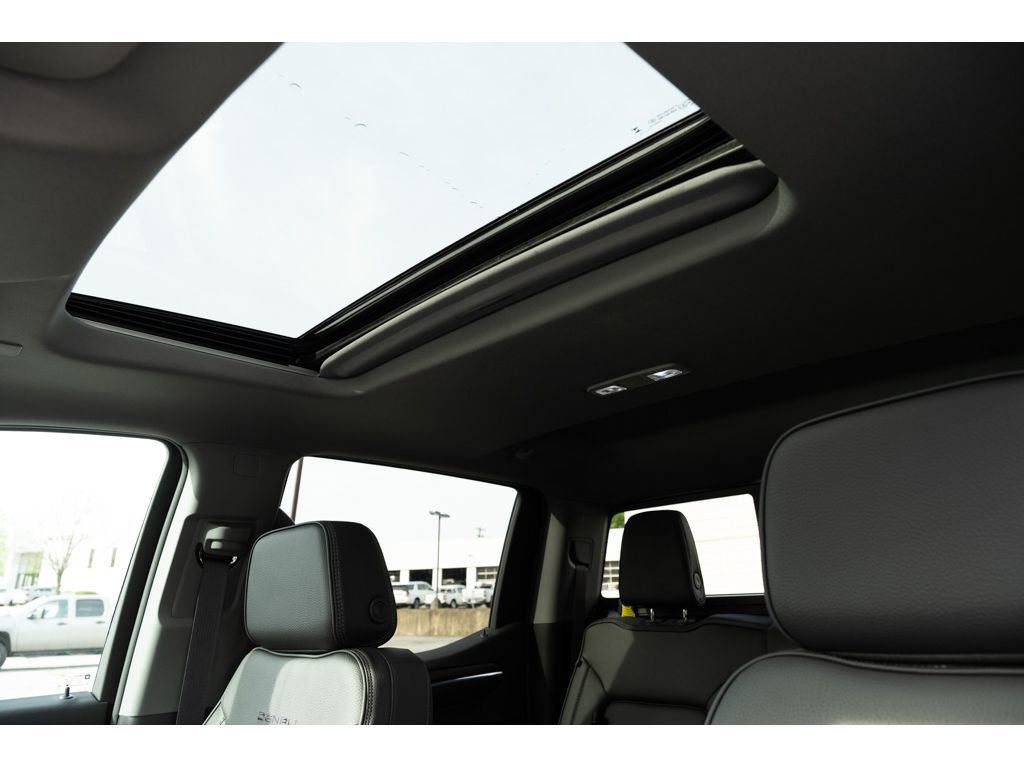 New 2026 GMC Sierra 1500 Denali w/ Denali Reserve Package AWD/4WD image 16