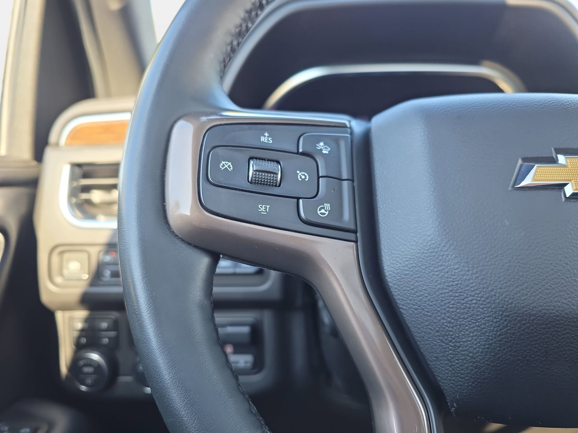 Used 2024 Chevrolet Tahoe High Country image 17