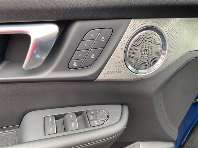 Certified 2025 Buick Enclave Avenir w/ LPO, Floor Liner Package FWD image 18