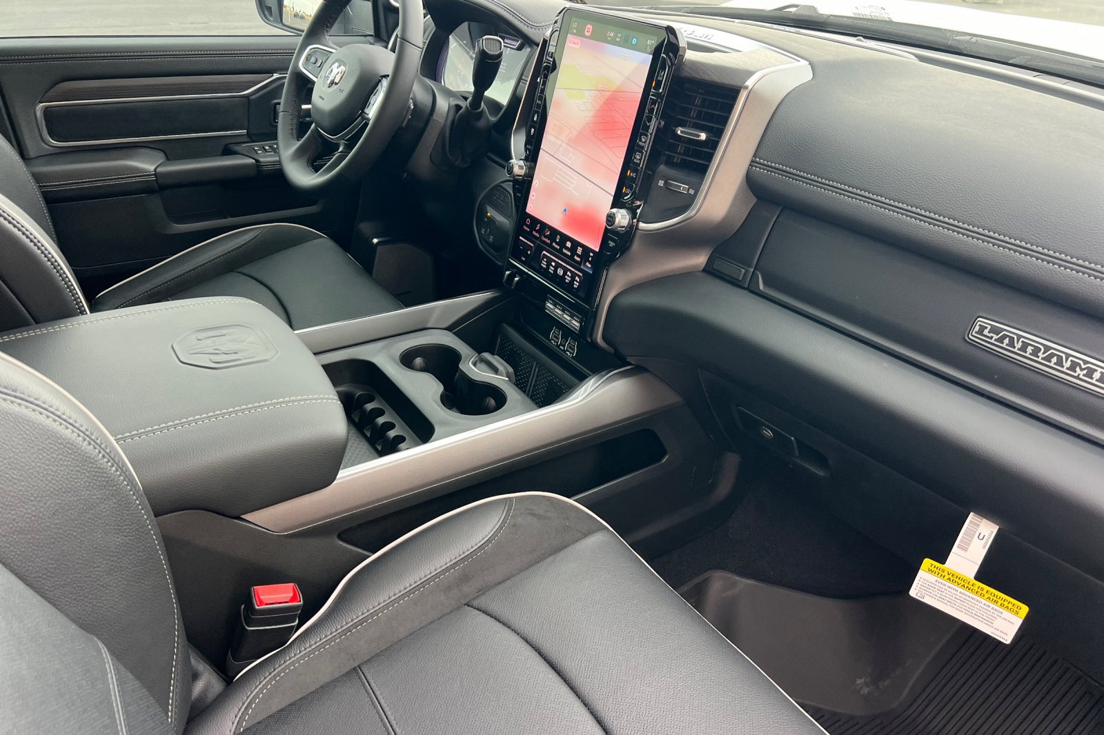 New 2026 RAM 3500 Laramie AWD/4WD image 15