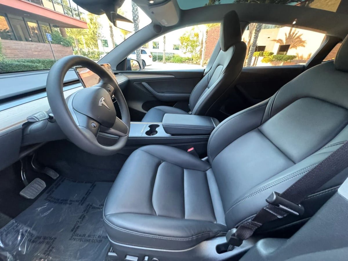 Used 2023 Tesla Model Y Long Range AWD/4WD image 12