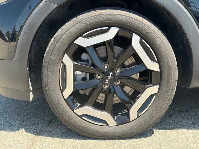 Used 2024 Kia Telluride S FWD image 2