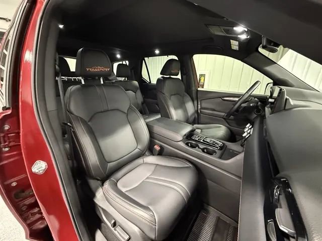 Used 2025 Honda Pilot TrailSport image 27