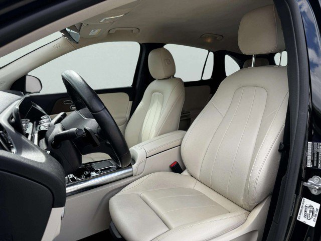 Used 2021 Mercedes-Benz GLA 250 4MATIC w/ Premium Package image 20
