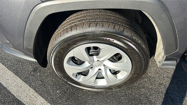 Used 2024 Toyota RAV4 LE image 32