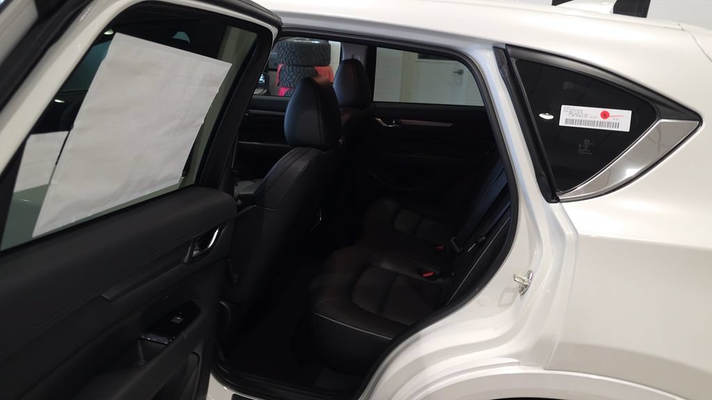 Used 2025 MAZDA CX-5 AWD 2.5 S w/ Select Package image 12