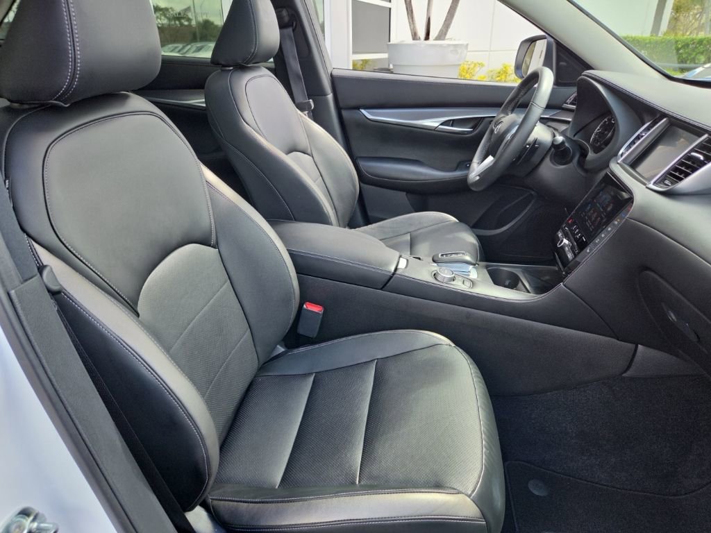 Used 2023 INFINITI QX50 Luxe image 21