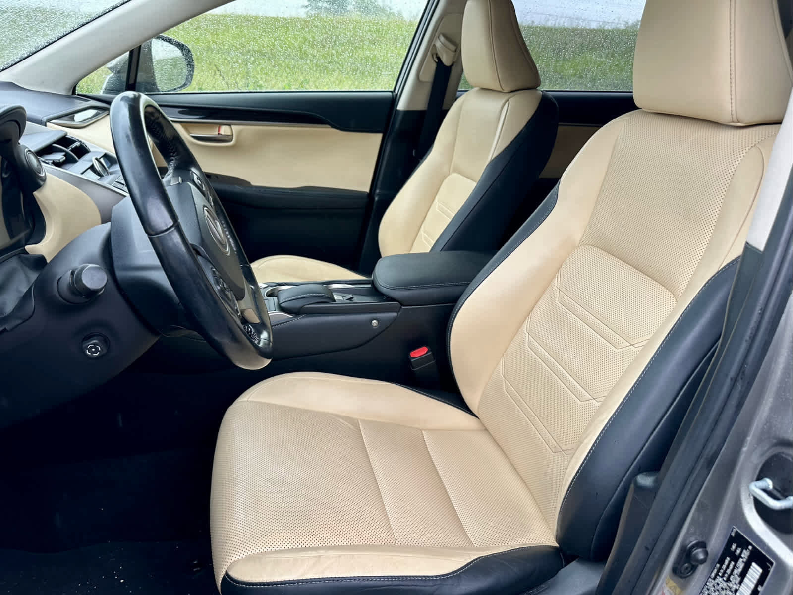 Used 2015 Lexus NX 200t AWD w/ Luxury Package image 12