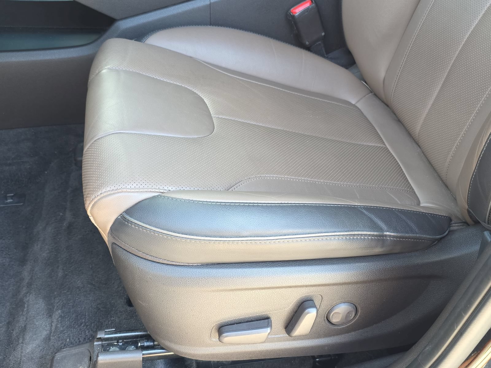 Used 2022 Hyundai Santa Fe SEL Premium AWD/4WD image 26