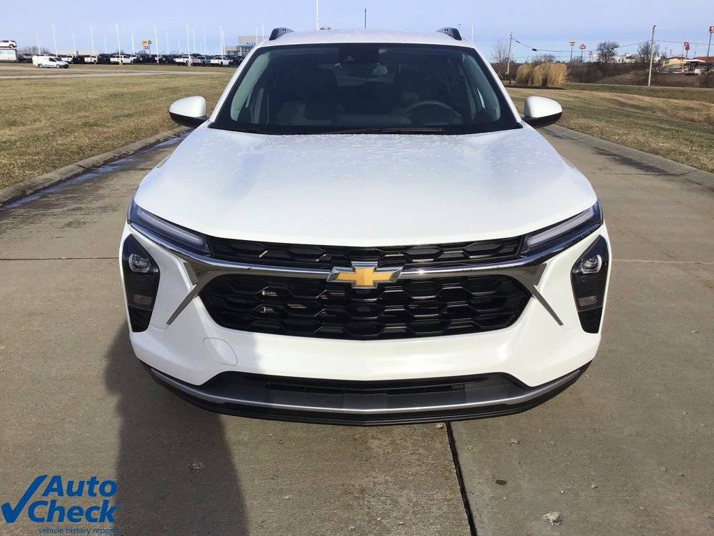 Used 2025 Chevrolet Trax LT image 10