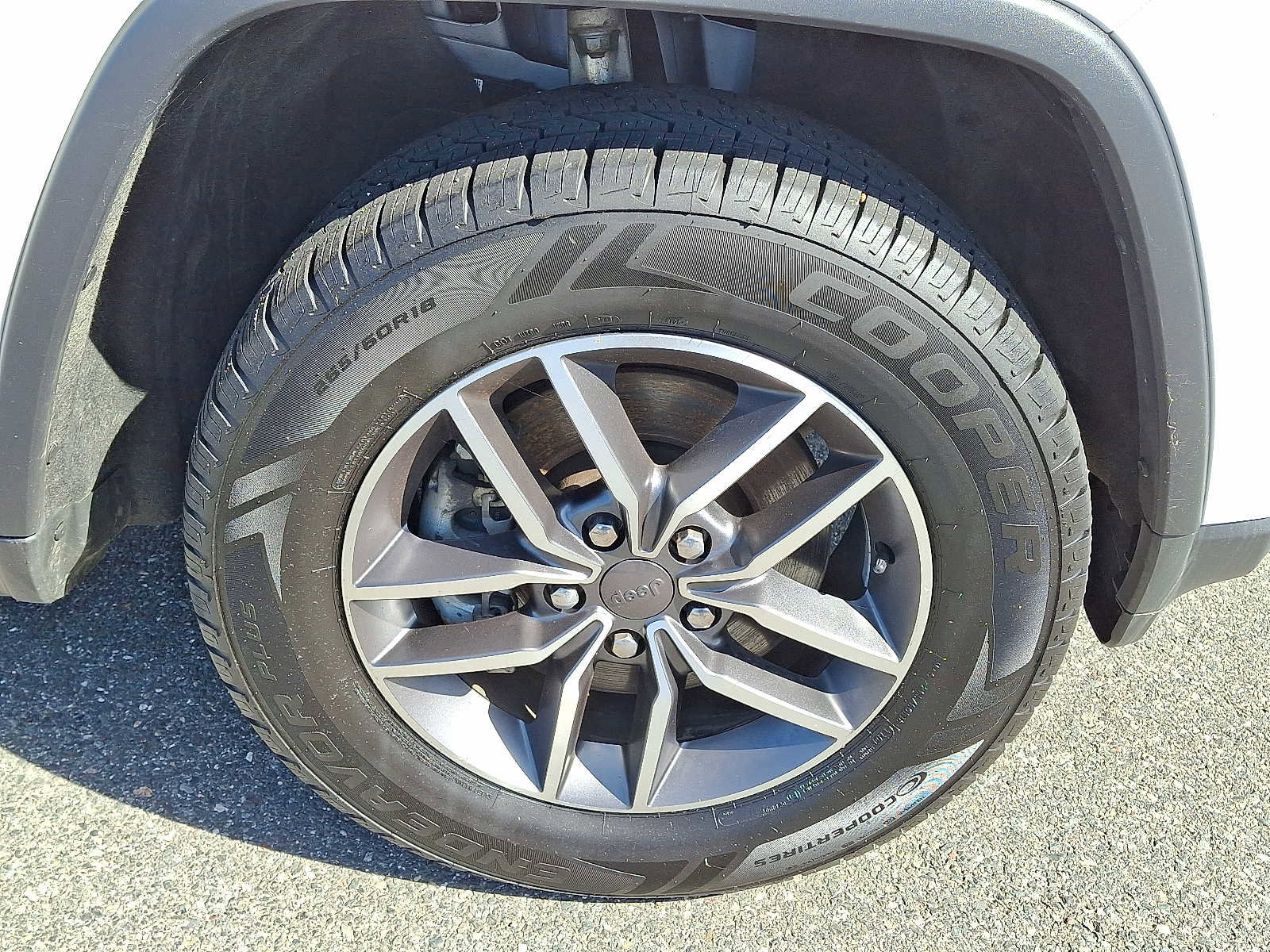 Used 2022 Jeep Grand Cherokee Limited image 8