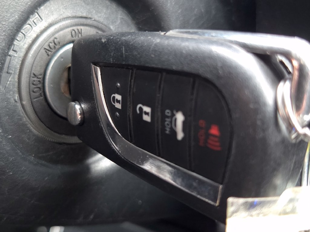 Used 2024 Toyota Camry SE w/ Cold Weather Package FWD image 32