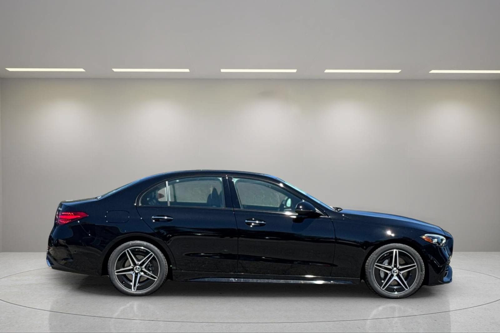 New 2025 Mercedes-Benz C 300 4MATIC Sedan image 3