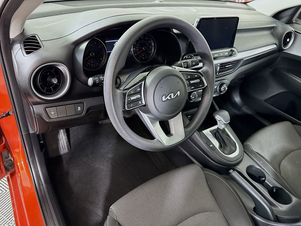 Used 2023 Kia Forte LXS FWD image 17