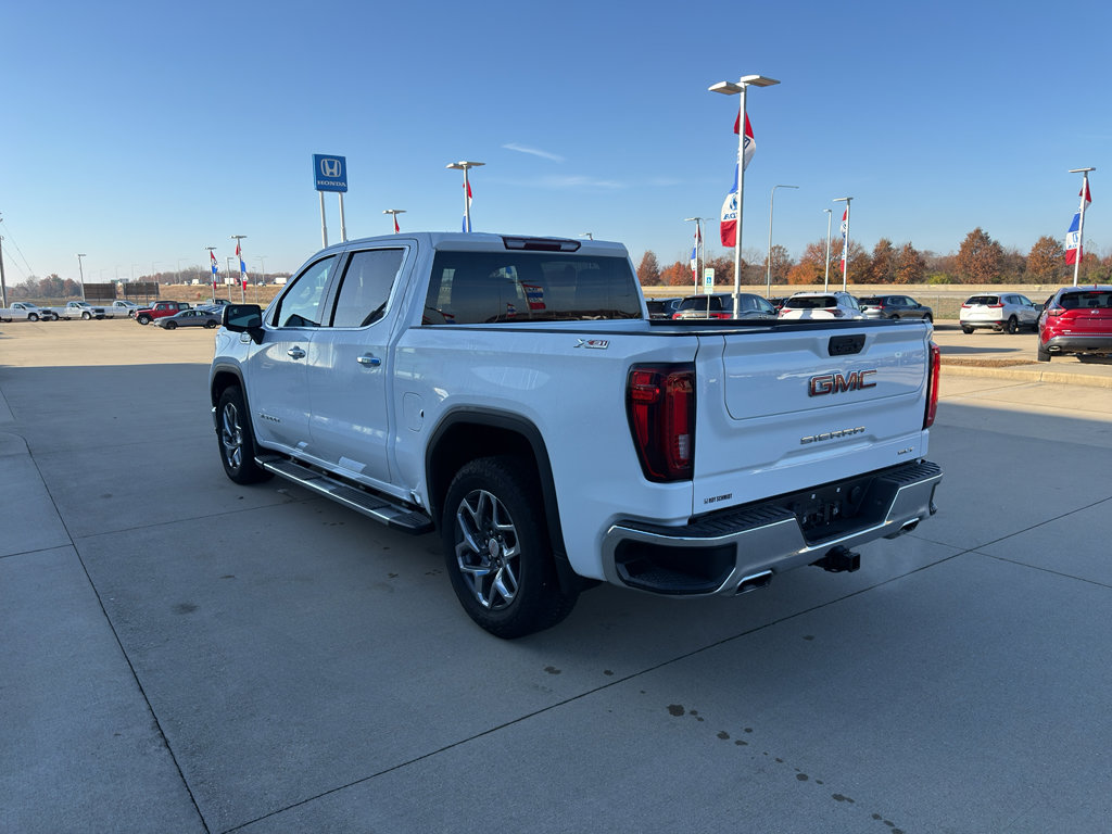 Used 2022 GMC Sierra 1500 SLT w/ SLT Premium Package AWD/4WD image 7