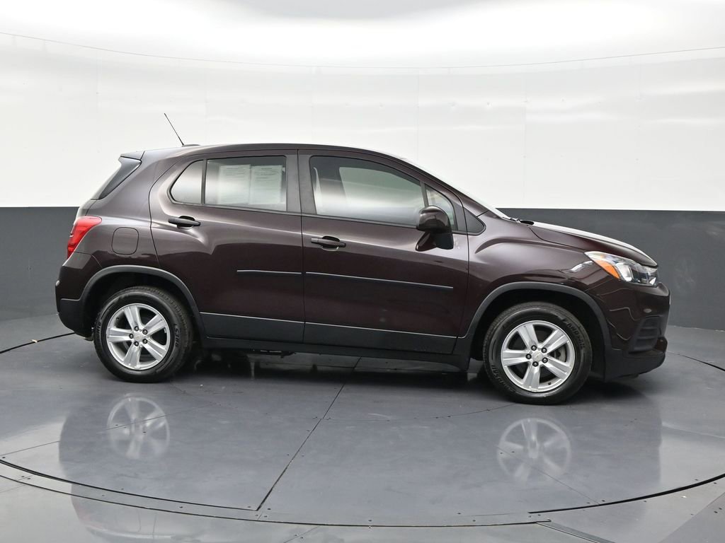 Used 2021 Chevrolet Trax LS image 6