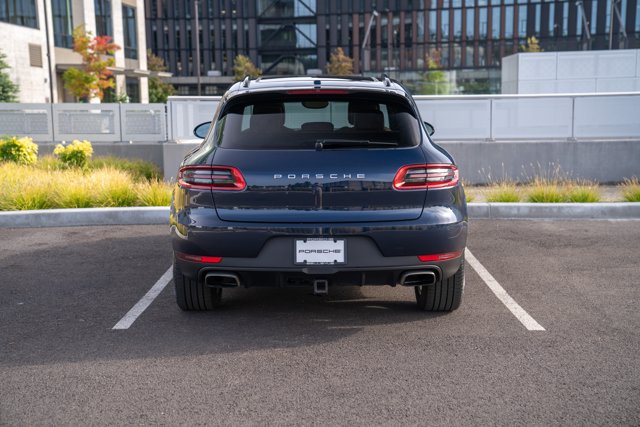 Used 2017 Porsche Macan AWD/4WD image 7
