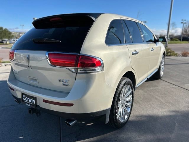 Used 2015 Lincoln MKX AWD w/ Equipment Group 102A image 9