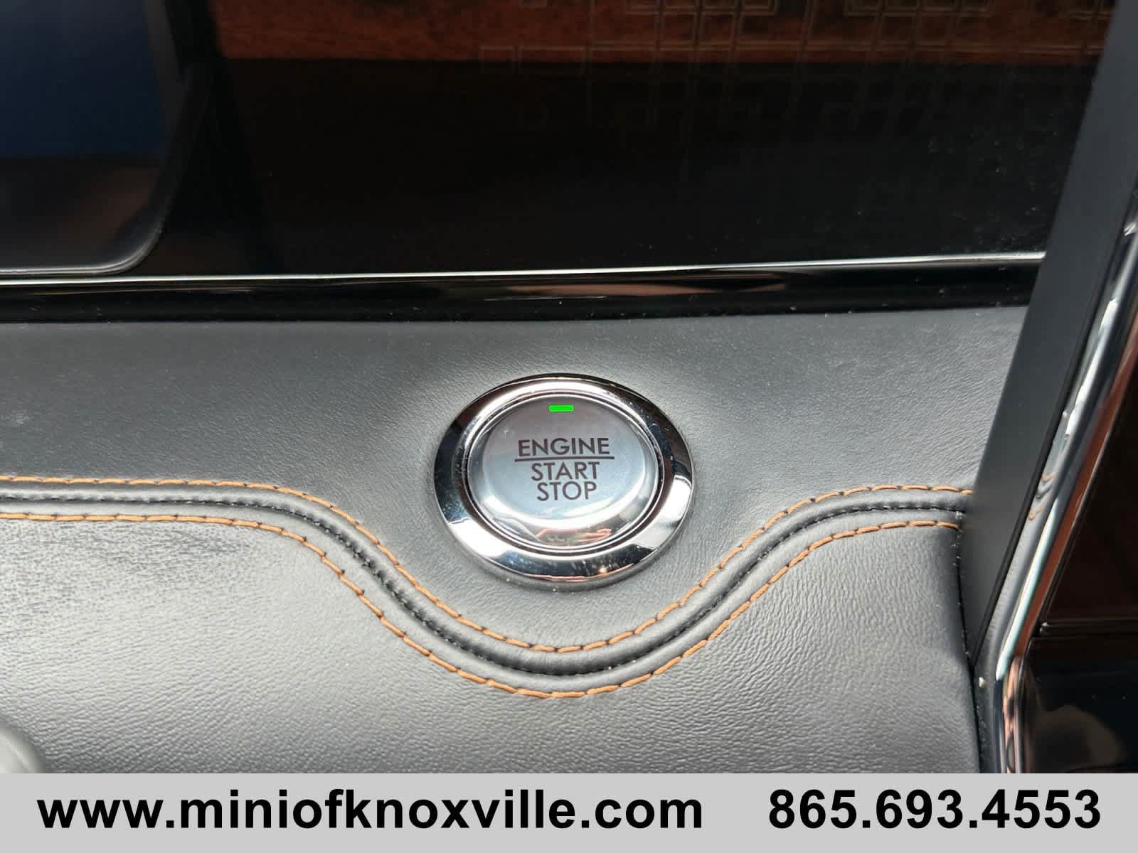 Used 2023 Lincoln Navigator L Black Label AWD/4WD image 10