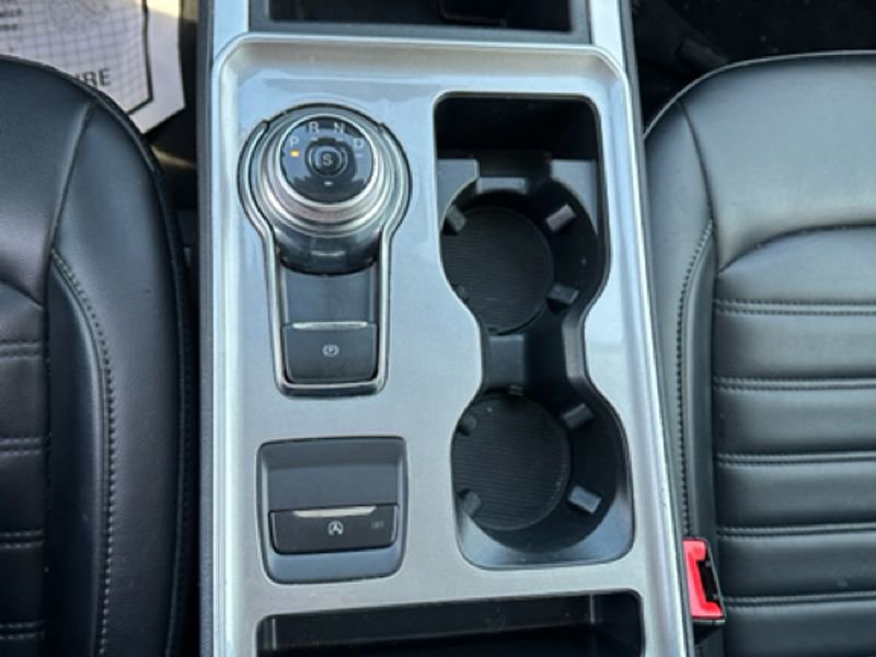 Used 2023 Ford Edge SEL image 7