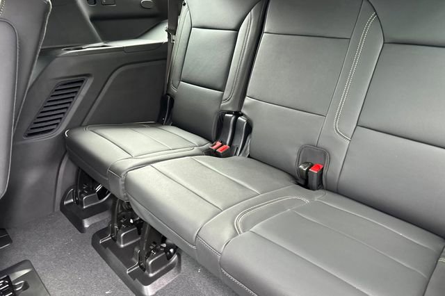 New 2026 GMC Yukon Elevation image 17