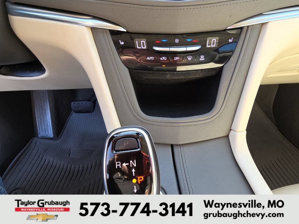 Used 2018 Cadillac XT5 Luxury w/ Driver Awareness Package FWD image 23