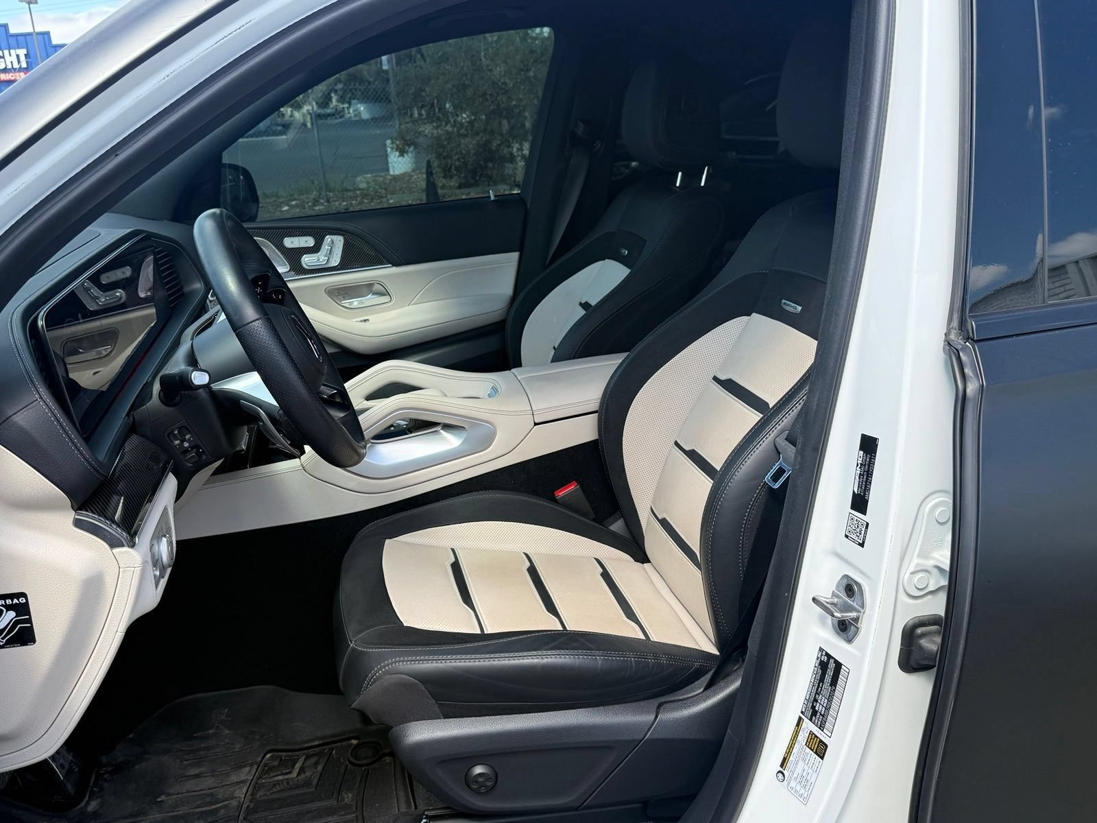 Used 2024 Mercedes-Benz GLE 53 AMG 4MATIC image 4