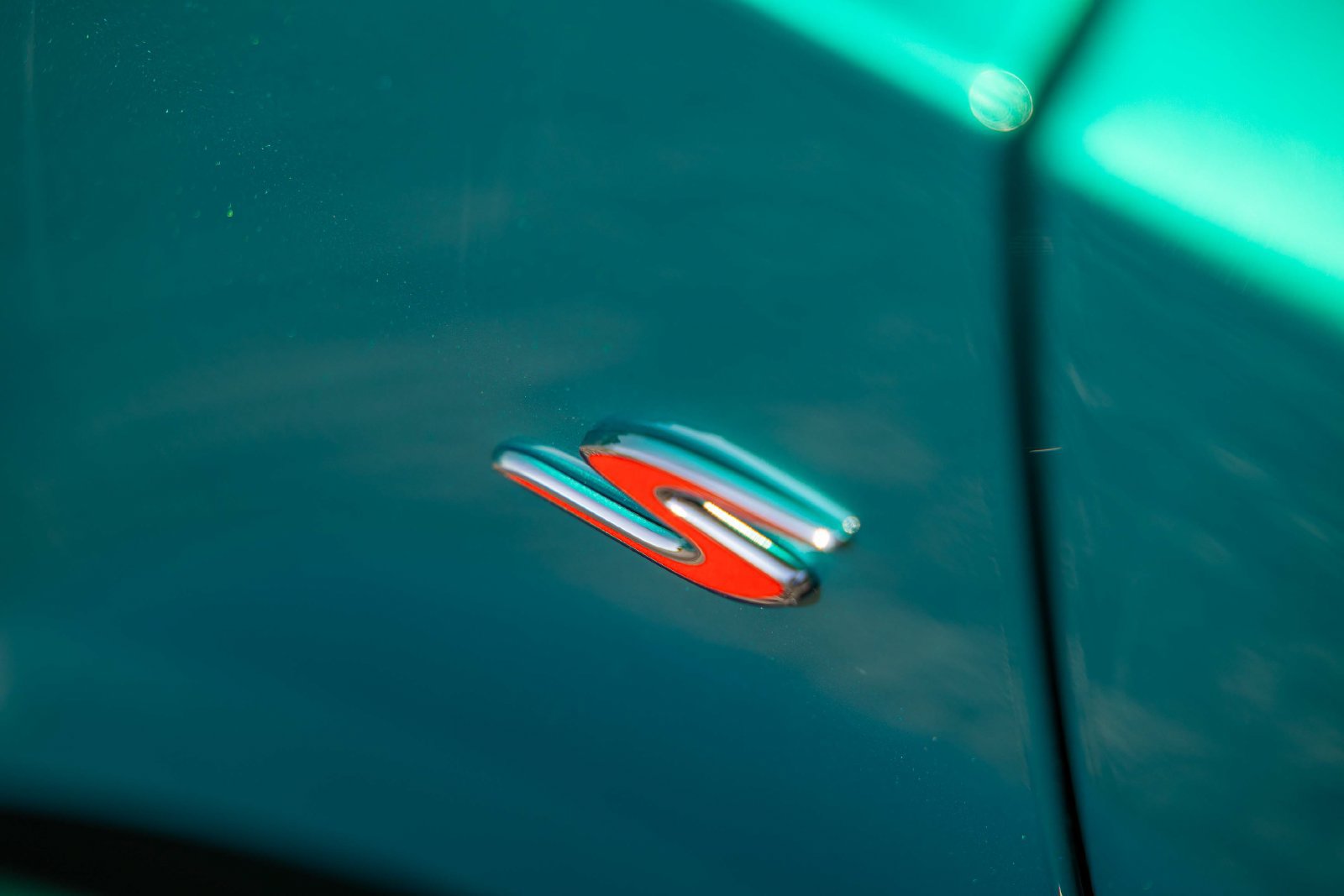 New 2026 Aston Martin V8 Vantage S RWD image 11